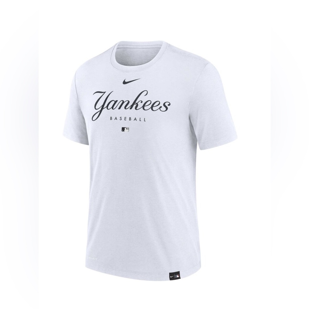 Nike White New York Yankees Authentic Collection Tri Blend Tee-Shirt Sz. Medium